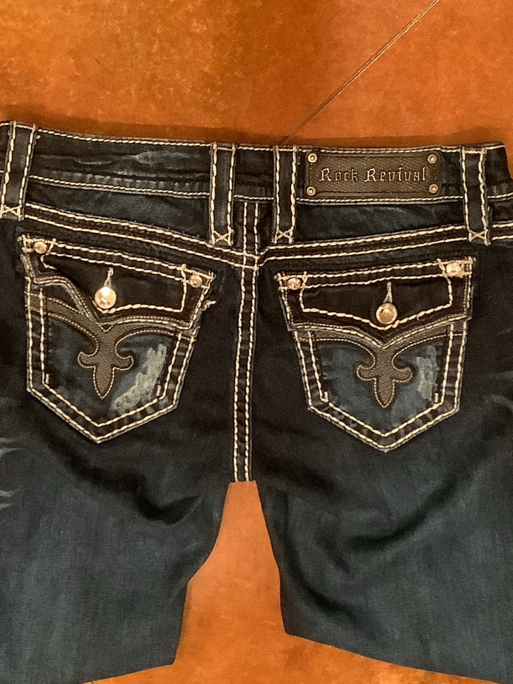 Rock Revival Dark Indigo Bootcut Jeans with Embroidered Back Pockets. Sz 28. Ena